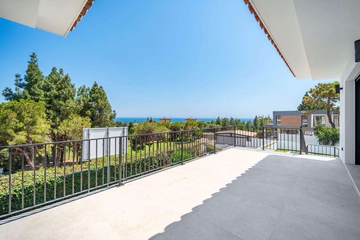 Te koop Vrijstaande Villa Costa Del Sol La Cala De Mijas € 2.295.000,-
