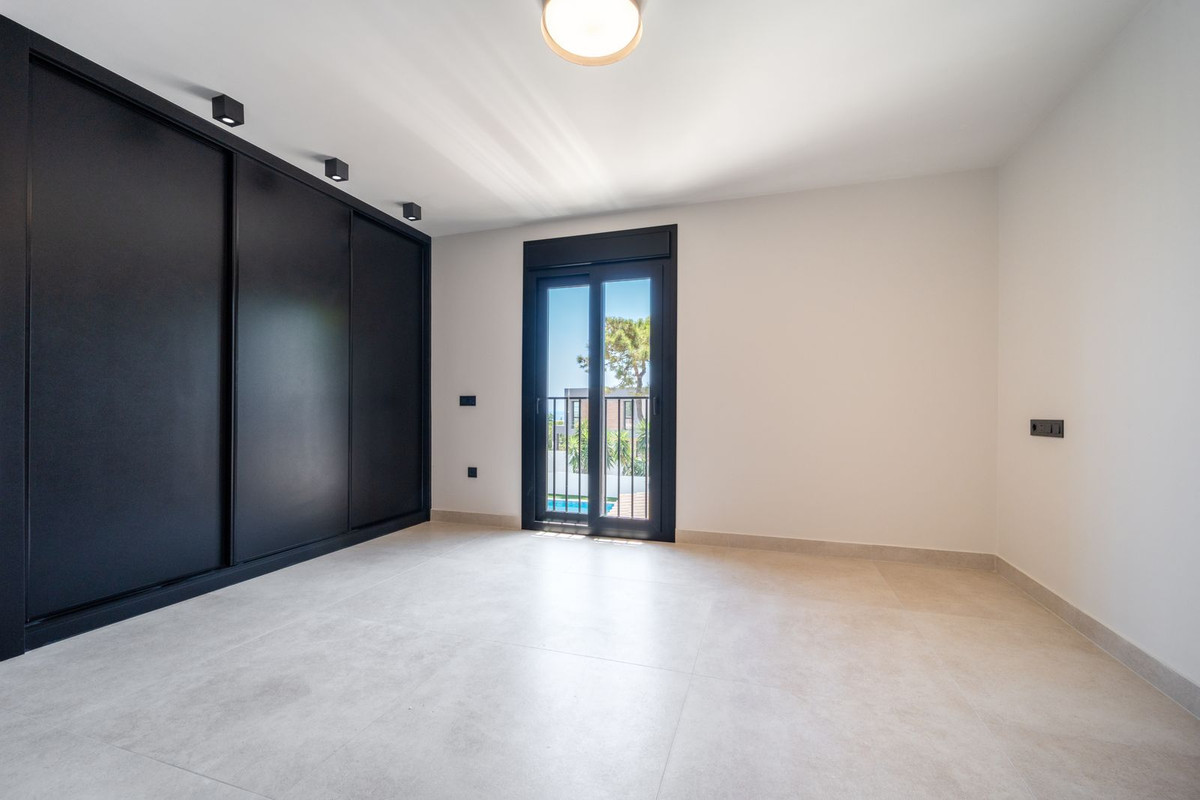 Te koop Vrijstaande Villa Costa Del Sol La Cala De Mijas € 2.295.000,-