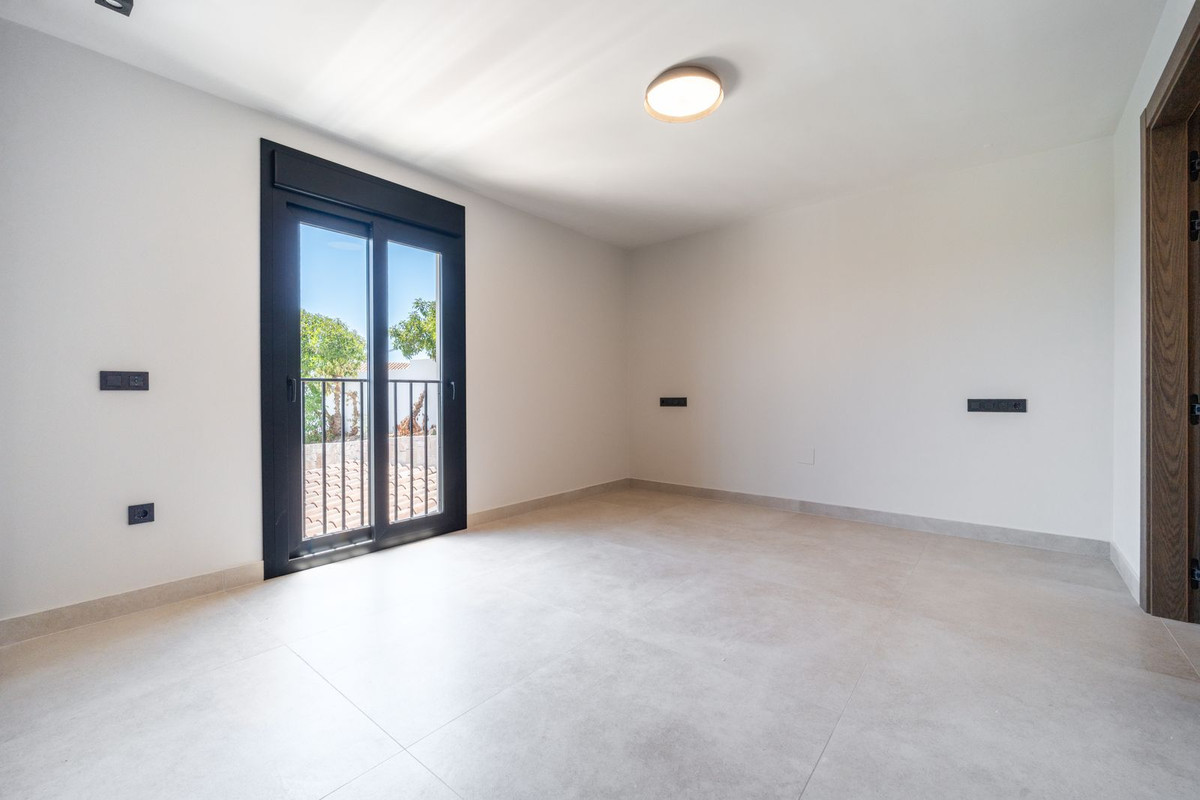 Te koop Vrijstaande Villa Costa Del Sol La Cala De Mijas € 2.295.000,-