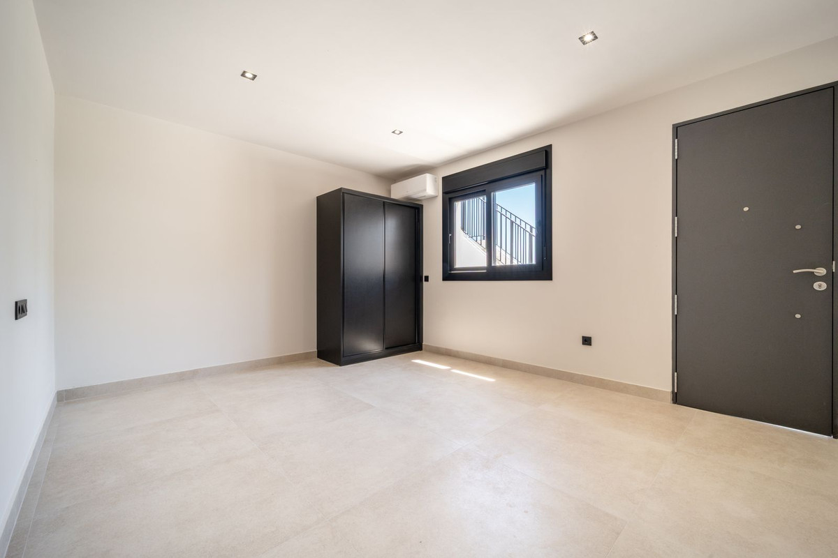 Te koop Vrijstaande Villa Costa Del Sol La Cala De Mijas € 2.295.000,-