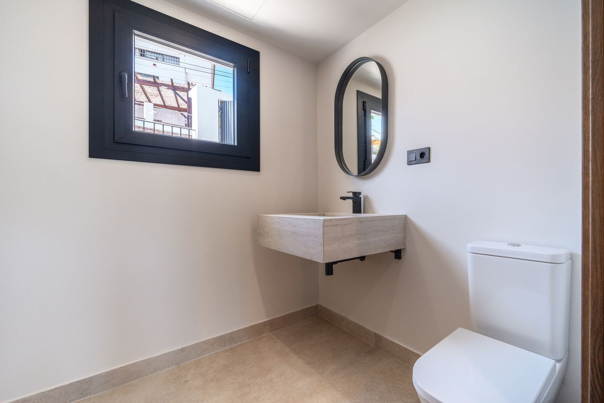 Te koop Vrijstaande Villa Costa Del Sol La Cala De Mijas € 2.295.000,-