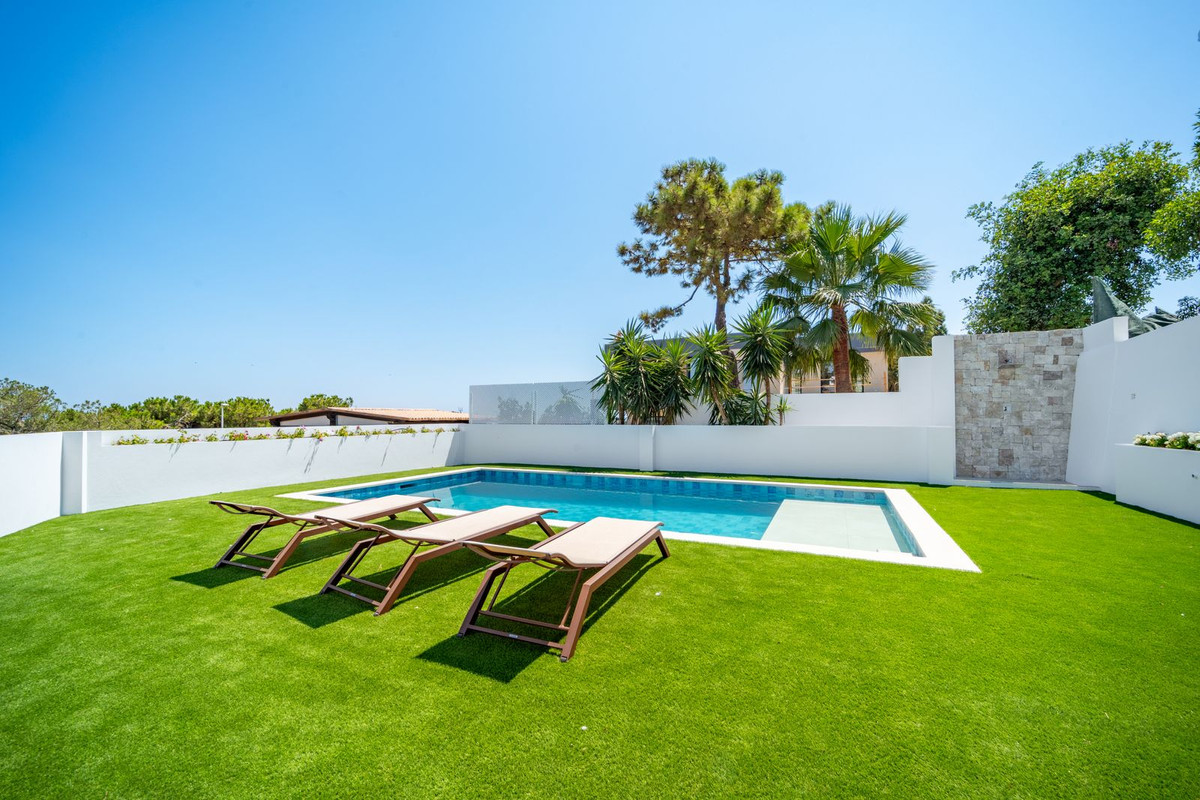 Te koop Vrijstaande Villa Costa Del Sol La Cala De Mijas € 2.295.000,-