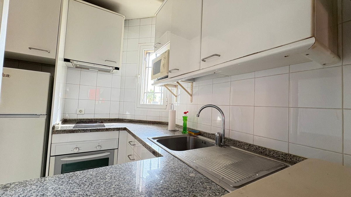 Te koop Middle Floor Apartment Costa Del Sol Marbella € 370.000,-