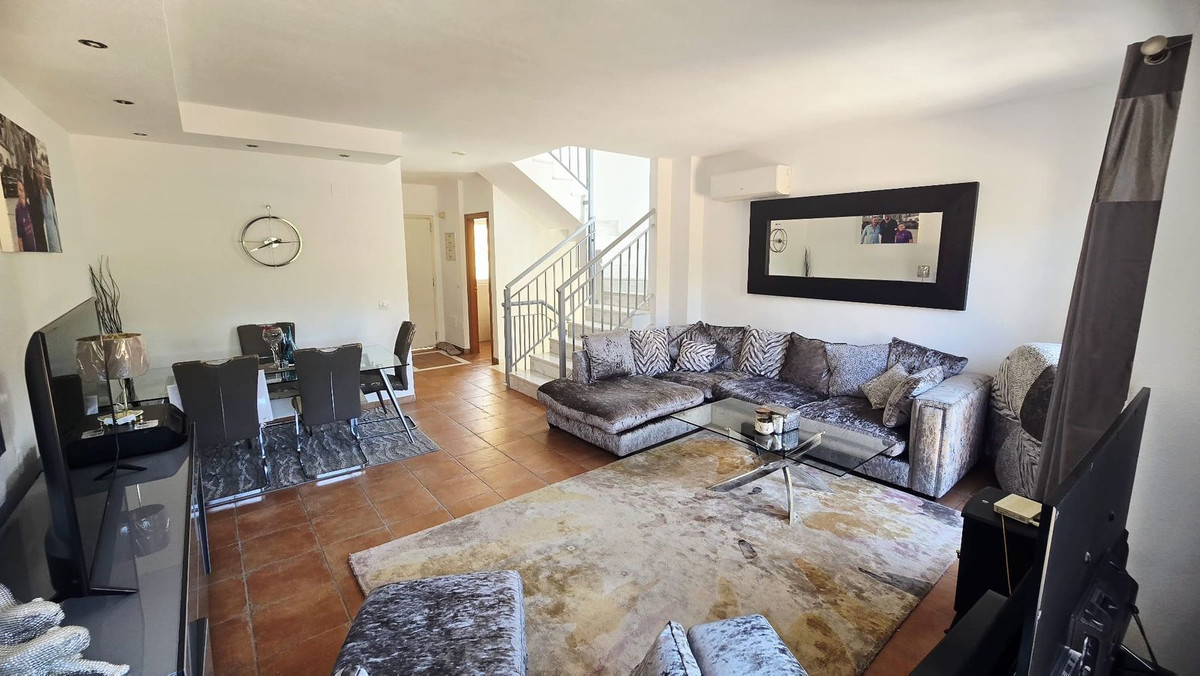 Te koop Herenhuis Costa Del Sol Los Pacos € 599.995,-