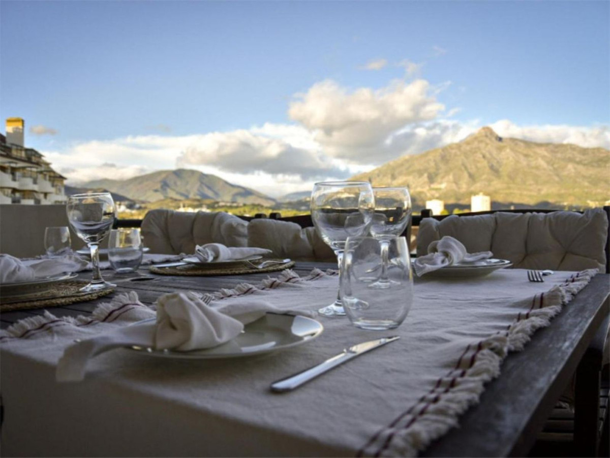 Te koop Middle Floor Apartment Costa Del Sol Marbella € 520.000,-