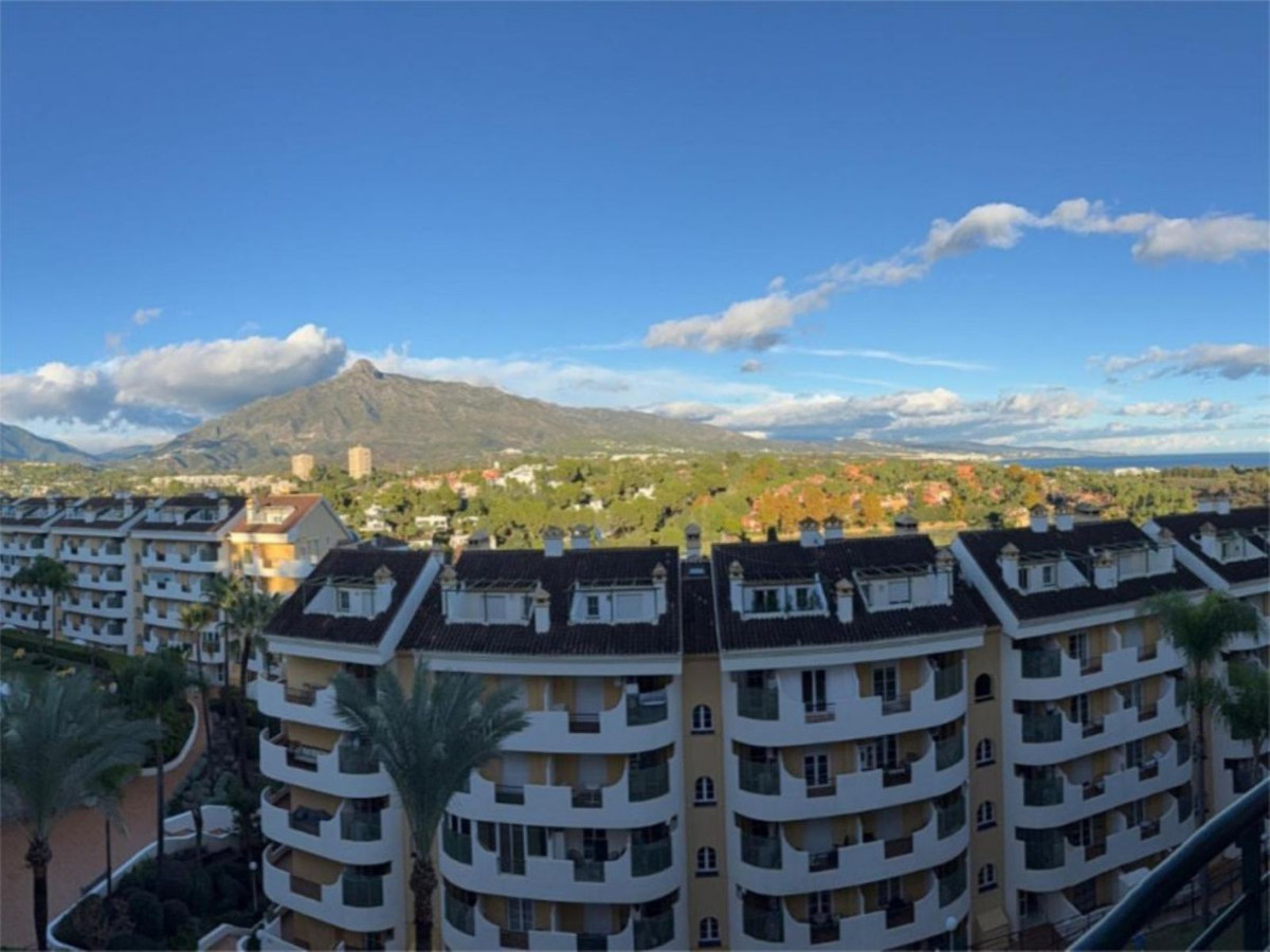 Te koop Middle Floor Apartment Costa Del Sol Marbella € 520.000,-