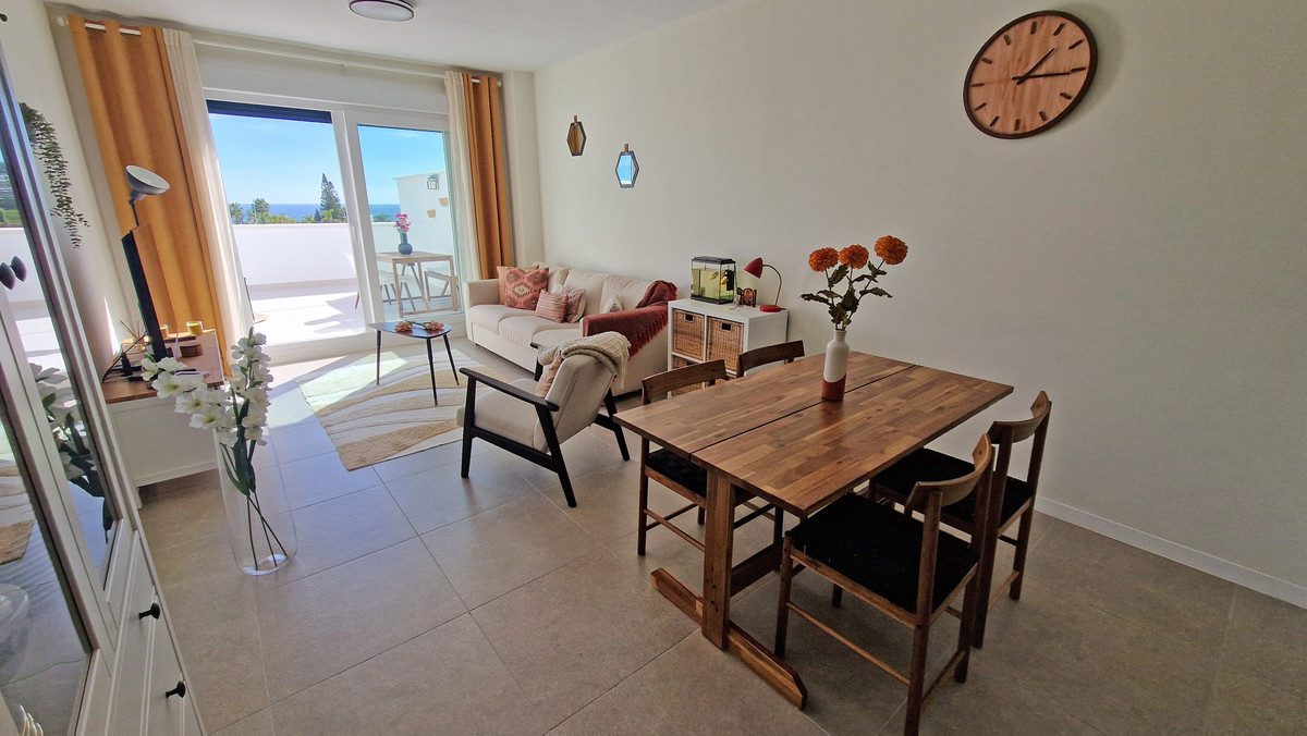 Te koop Middle Floor Apartment Costa Del Sol Estepona € 479.000,-