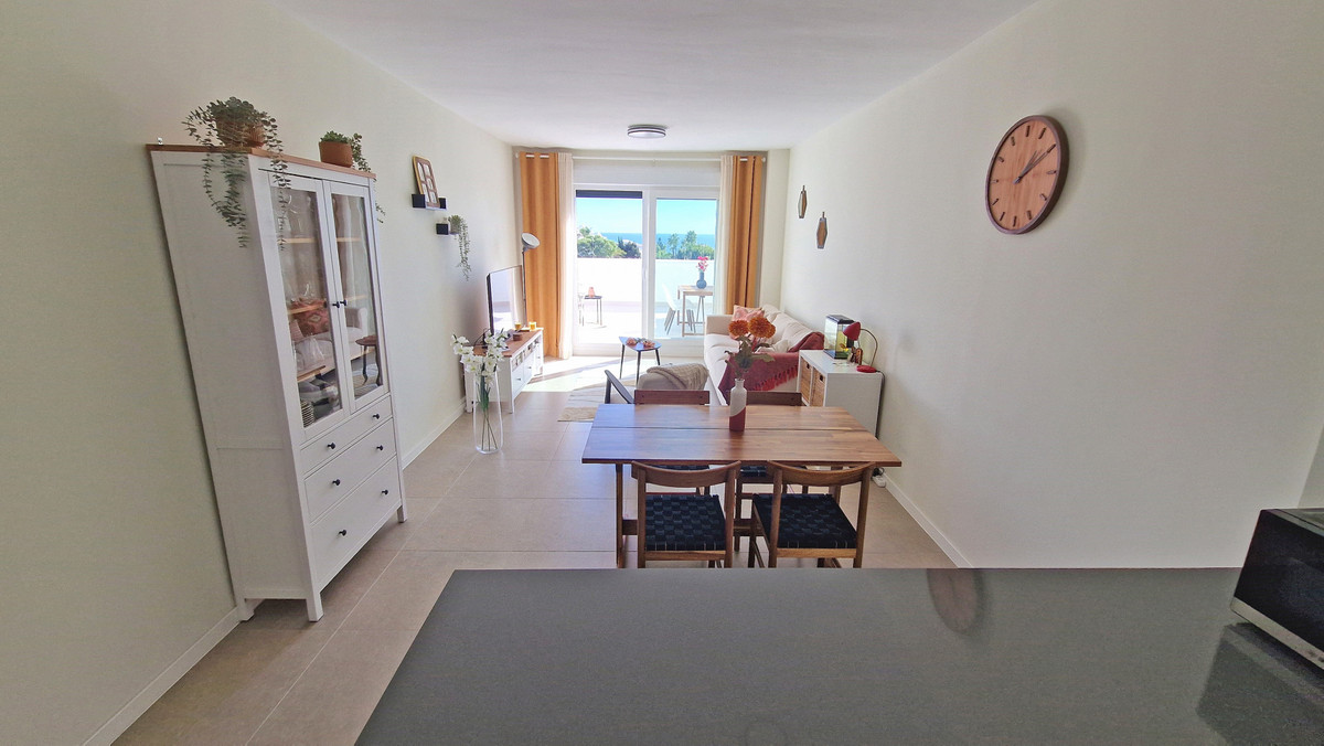 Te koop Middle Floor Apartment Costa Del Sol Estepona € 479.000,-