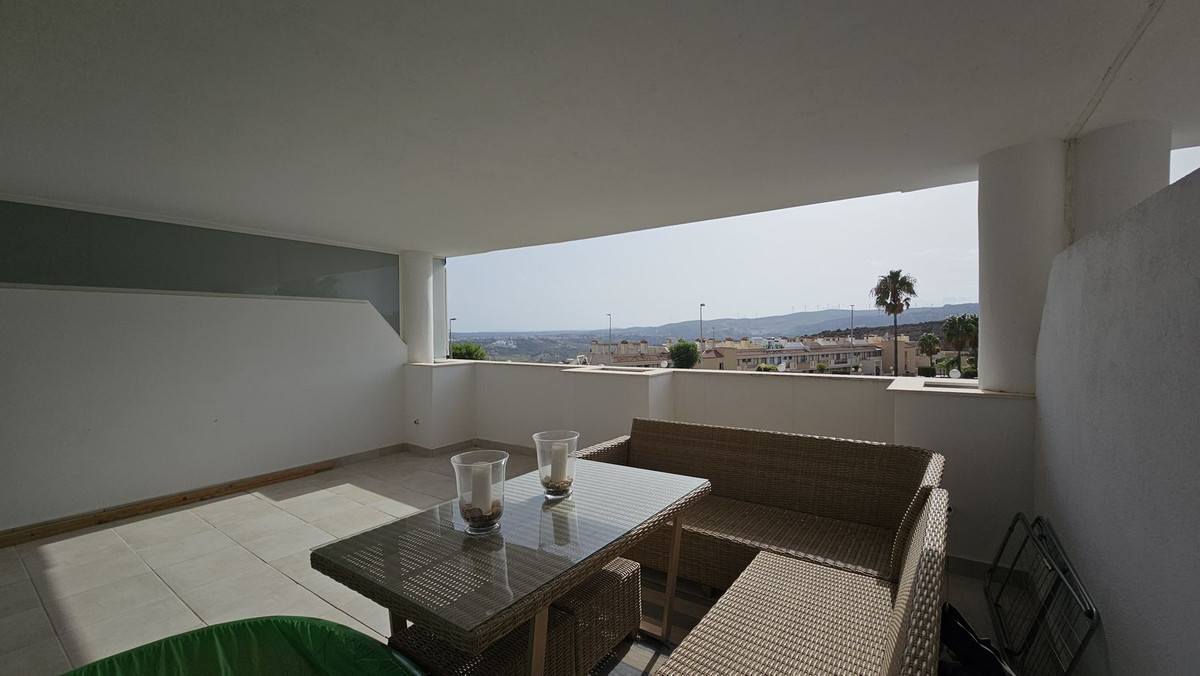 Te koop Middle Floor Apartment Costa Del Sol Casares € 248.000,-