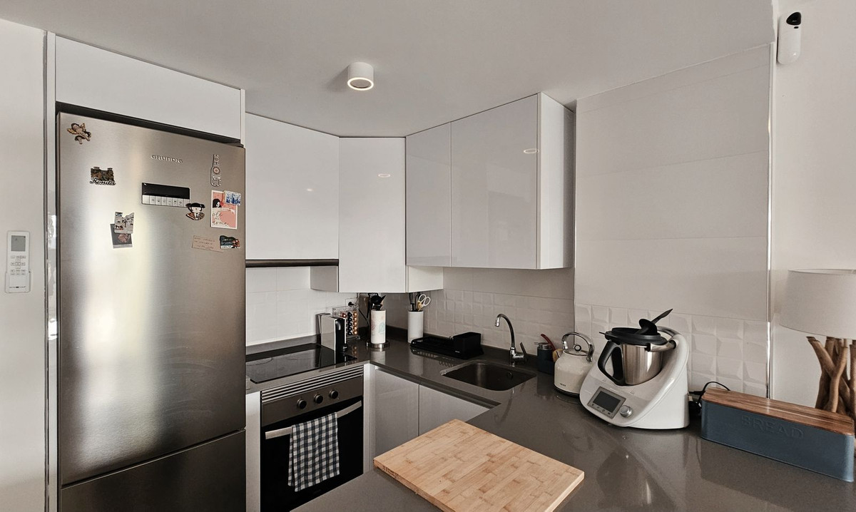 Te koop Middle Floor Apartment Costa Del Sol Casares € 248.000,-