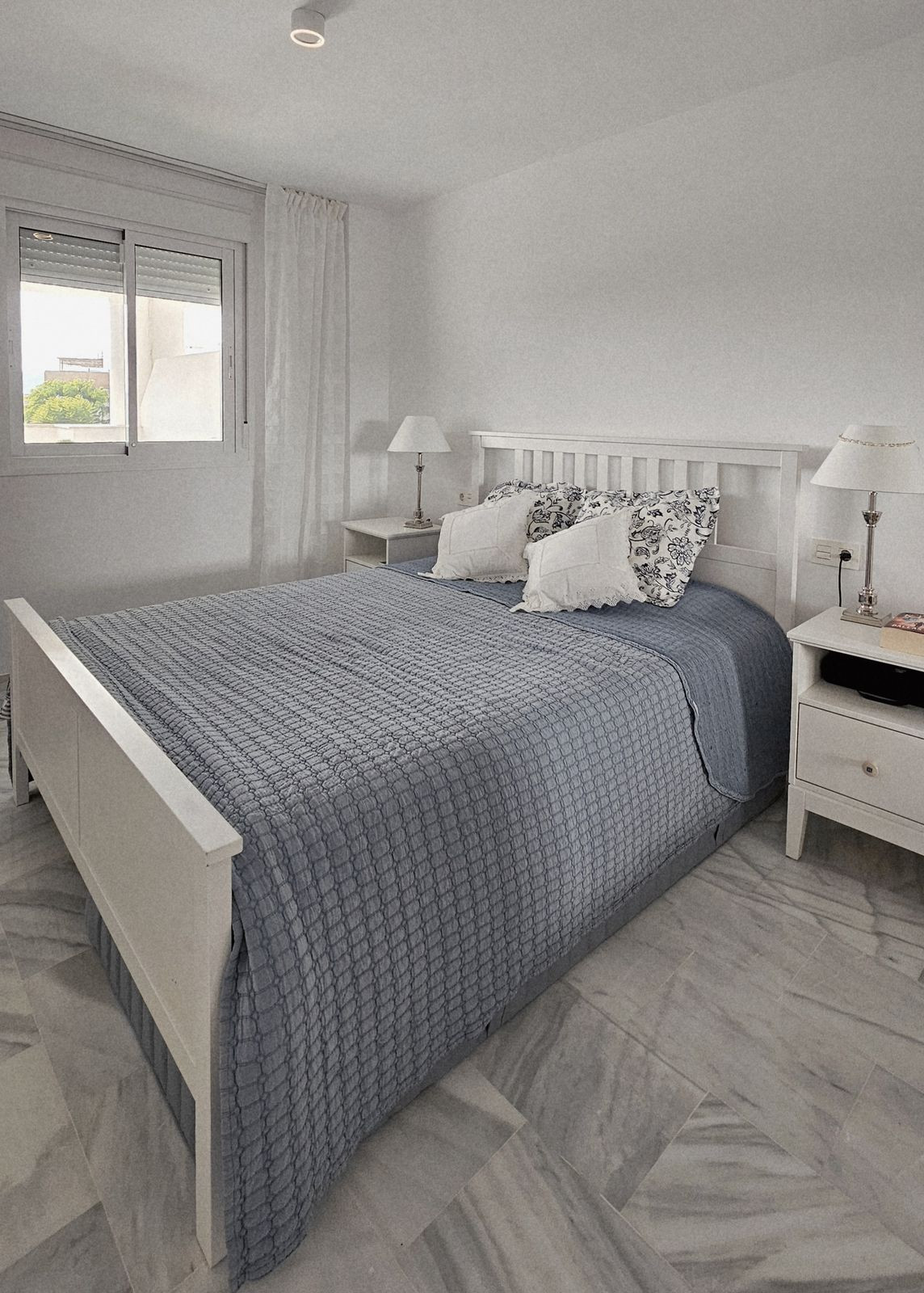 Te koop Middle Floor Apartment Costa Del Sol Casares € 248.000,-