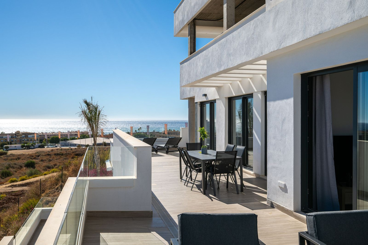 Te koop Middle Floor Apartment Costa Del Sol La Cala De Mijas € 1.050.000,-