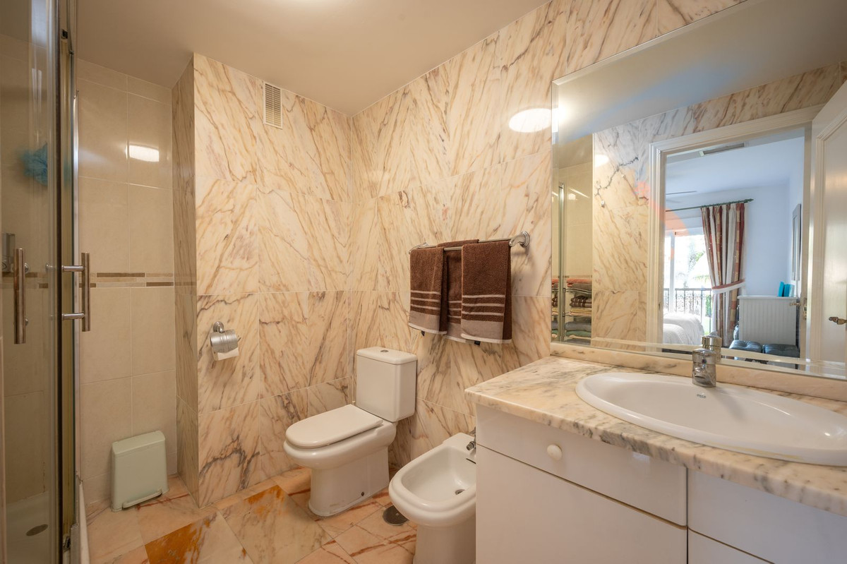 Te koop Middle Floor Apartment Costa Del Sol La Cala De Mijas € 375.000,-