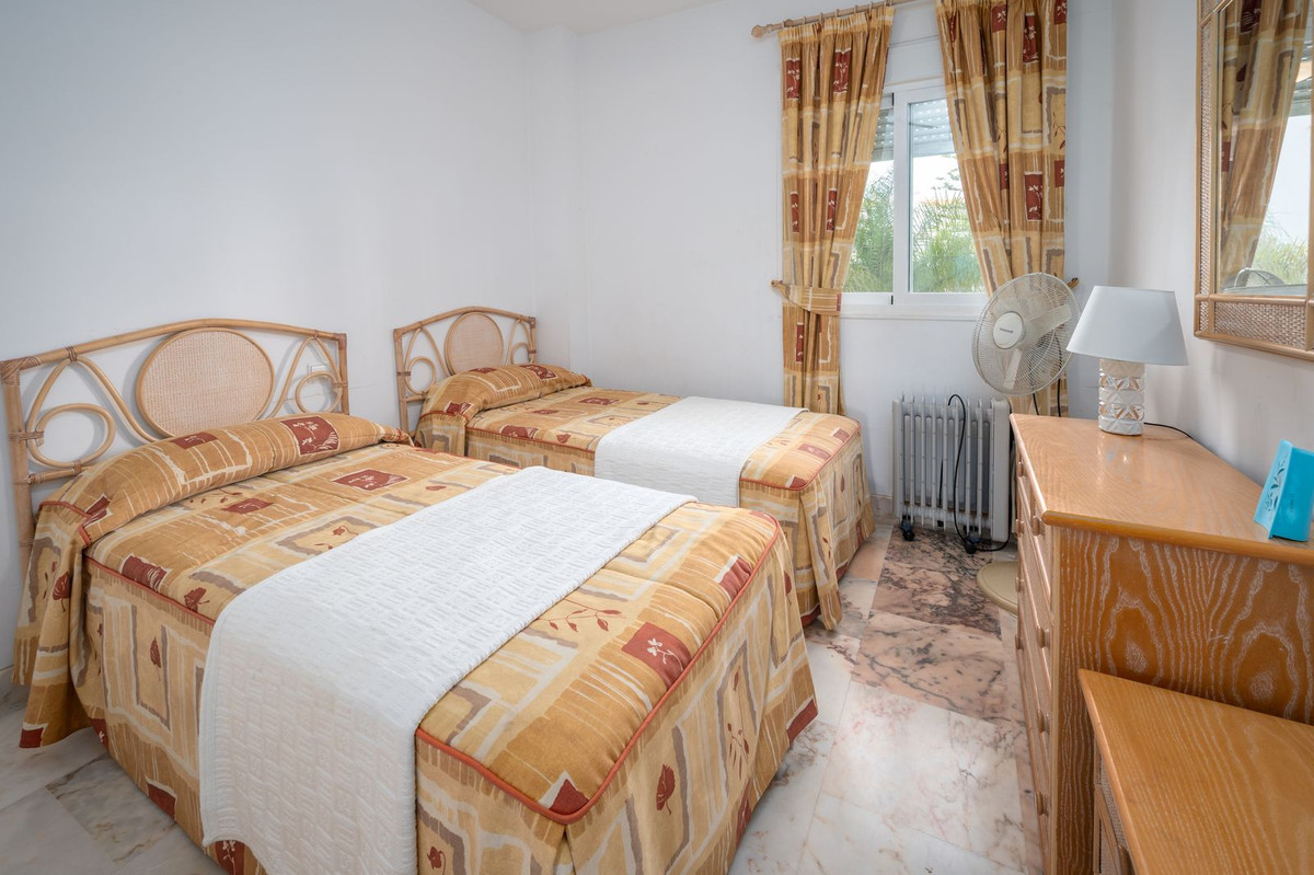 Te koop Middle Floor Apartment Costa Del Sol La Cala De Mijas € 375.000,-