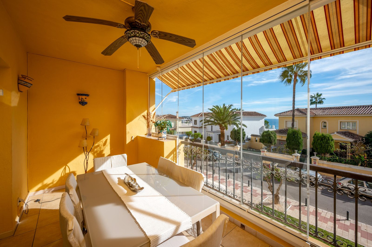 Te koop Middle Floor Apartment Costa Del Sol La Cala De Mijas € 375.000,-