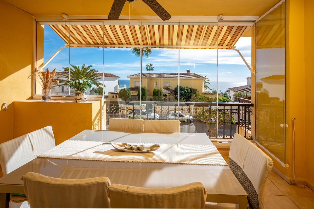 Te koop Middle Floor Apartment Costa Del Sol La Cala De Mijas € 375.000,-