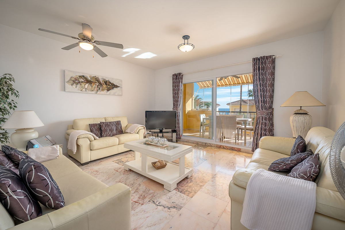 Te koop Middle Floor Apartment Costa Del Sol La Cala De Mijas € 375.000,-