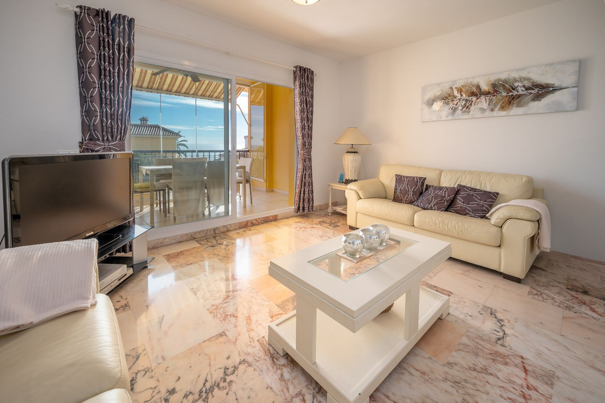 Te koop Middle Floor Apartment Costa Del Sol La Cala De Mijas € 375.000,-