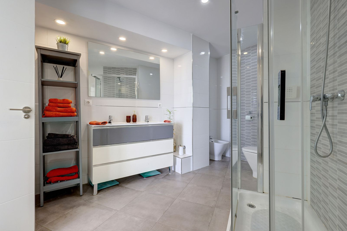 Te koop Bovenwoning Costa Del Sol Benalmadena Costa € 295.000,-