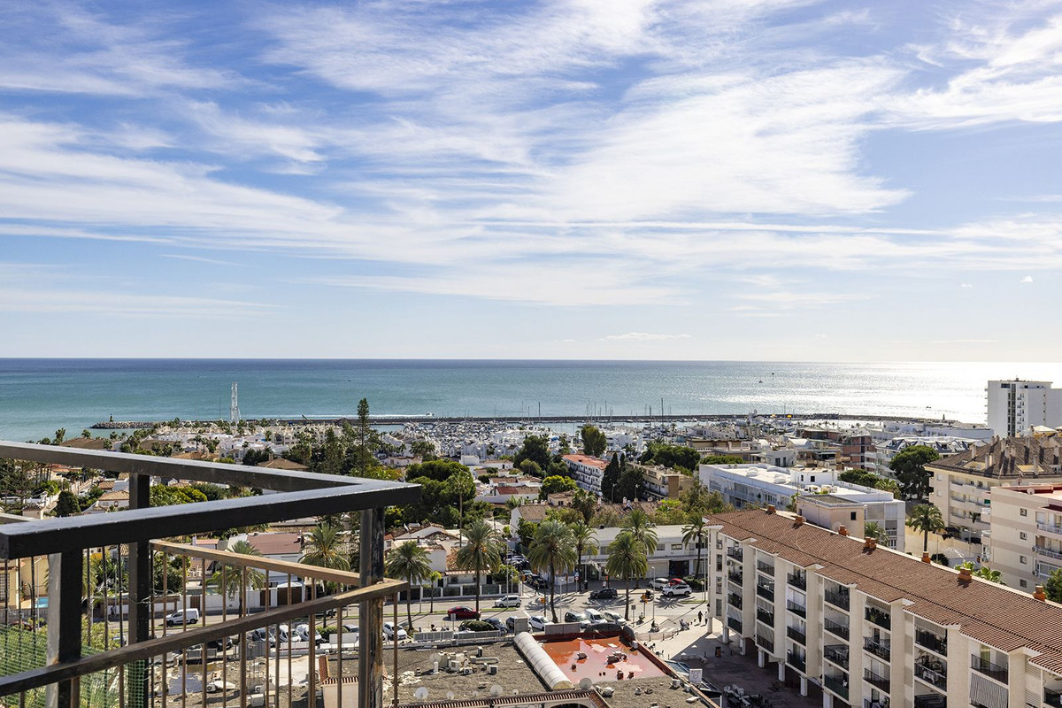 Te koop Bovenwoning Costa Del Sol Benalmadena Costa € 295.000,-