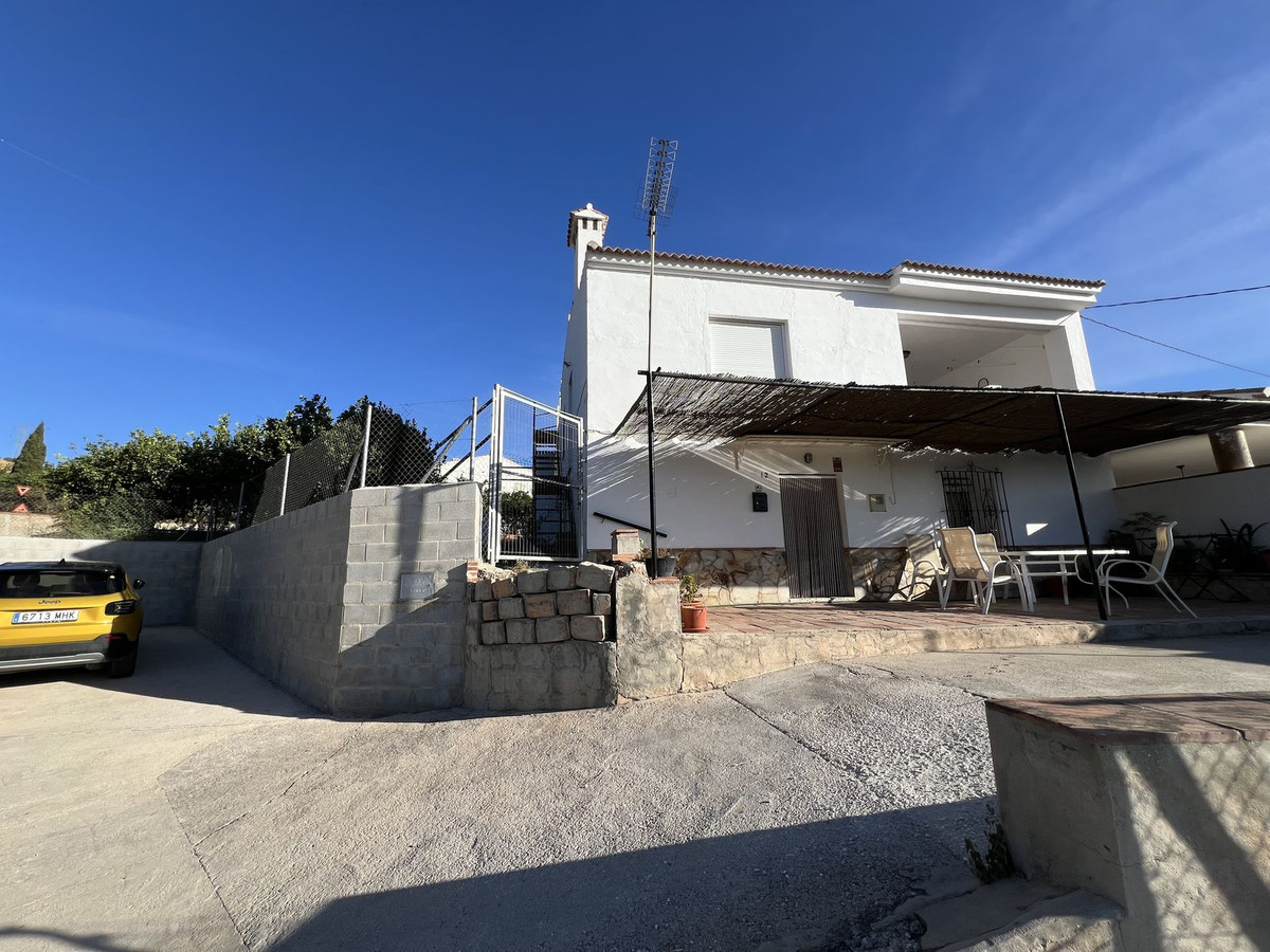 Te koop Half vrijstaand huis Costa Del Sol Alora € 272.500,-