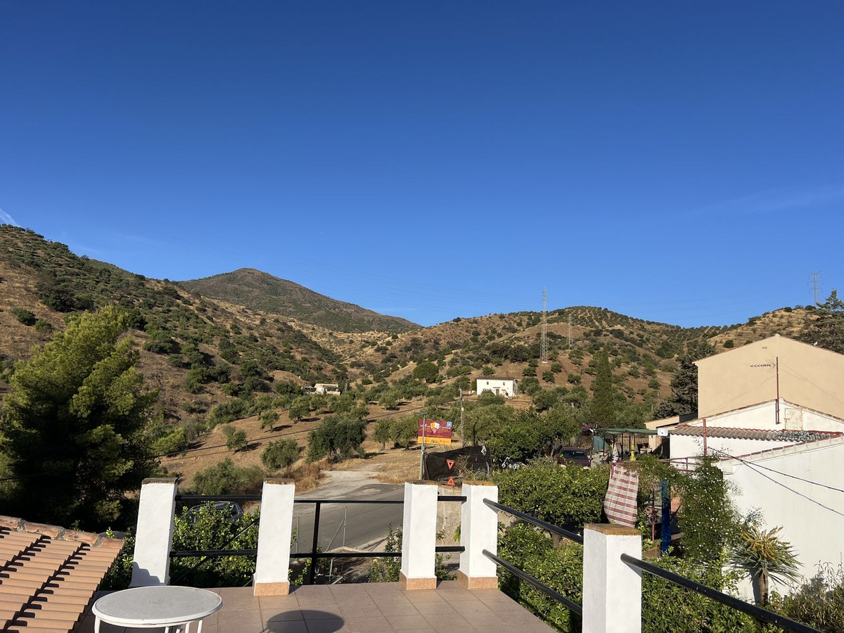 Te koop Half vrijstaand huis Costa Del Sol Alora € 272.500,-