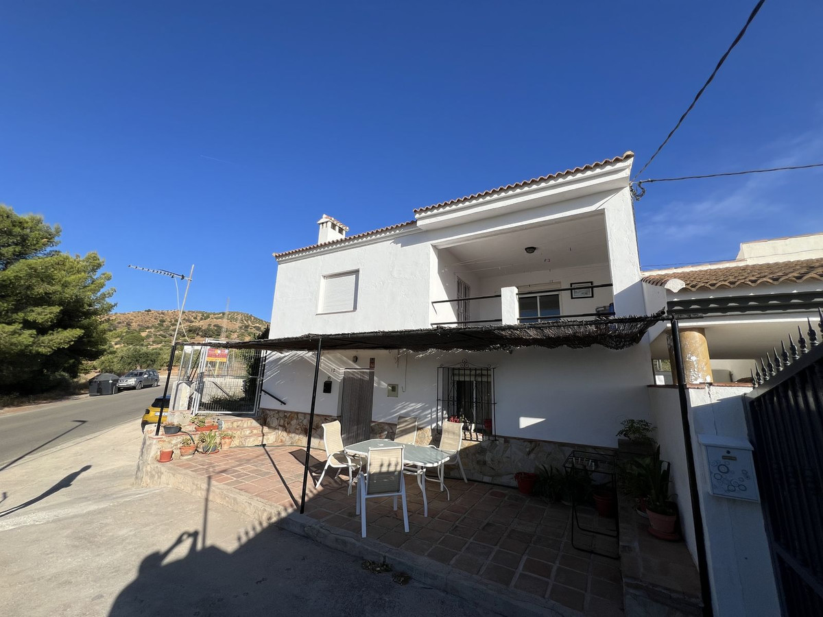 Te koop Half vrijstaand huis Costa Del Sol Alora € 272.500,-