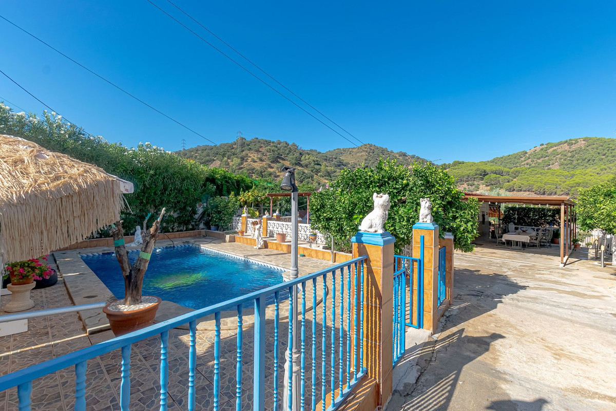 Te koop Finca - Cortijo Costa Del Sol Monda € 347.000,-