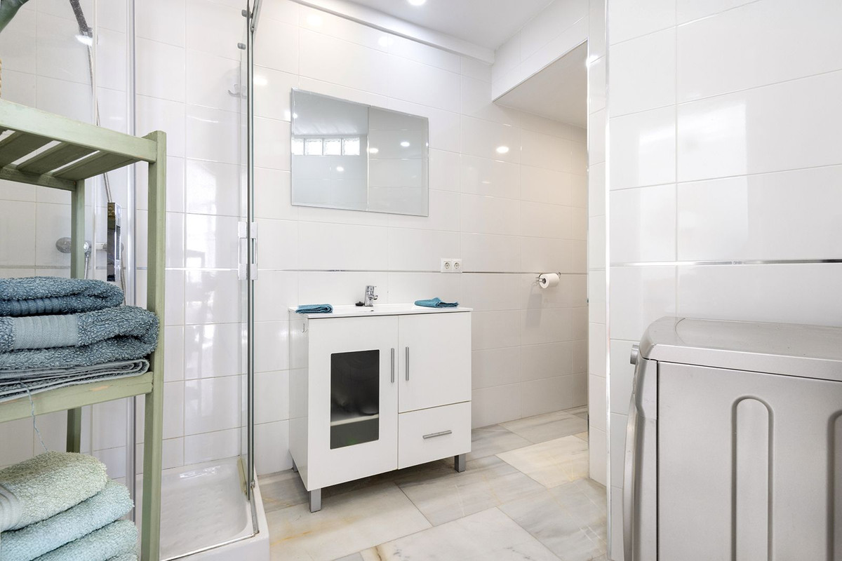 Te koop Bovenwoning Costa Del Sol Benalmadena Costa € 285.000,-