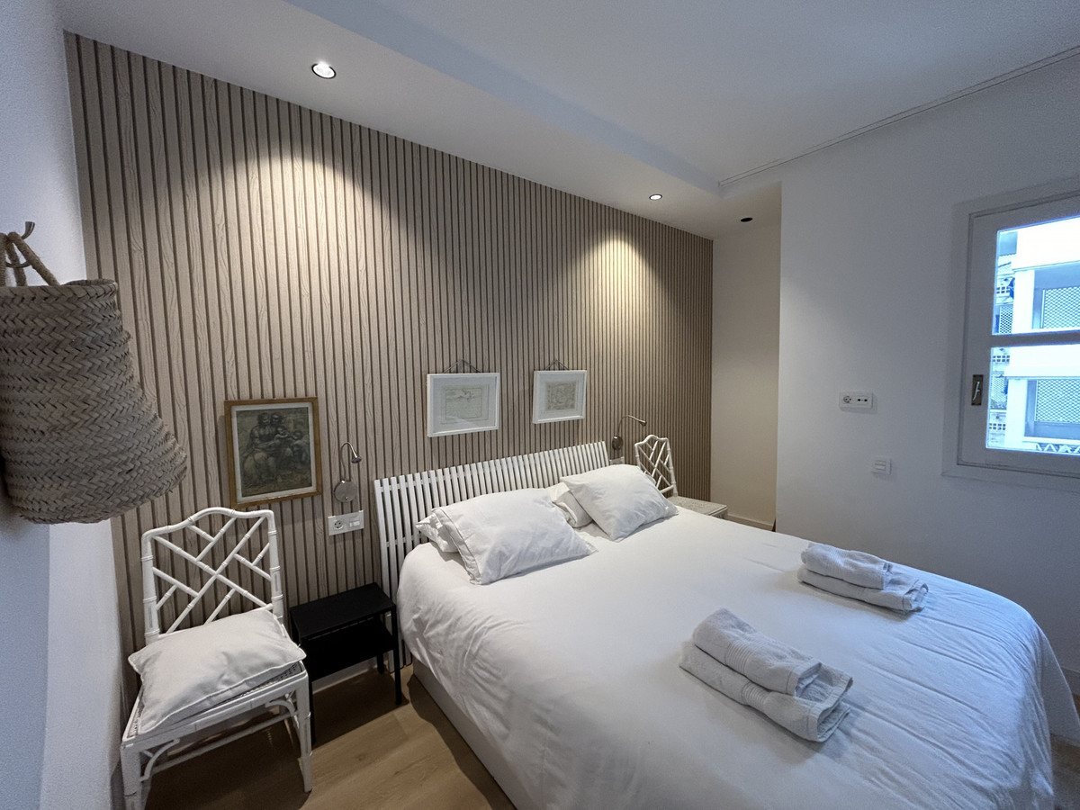 Te koop Middle Floor Apartment Costa Del Sol Puerto Banús € 585.000,-