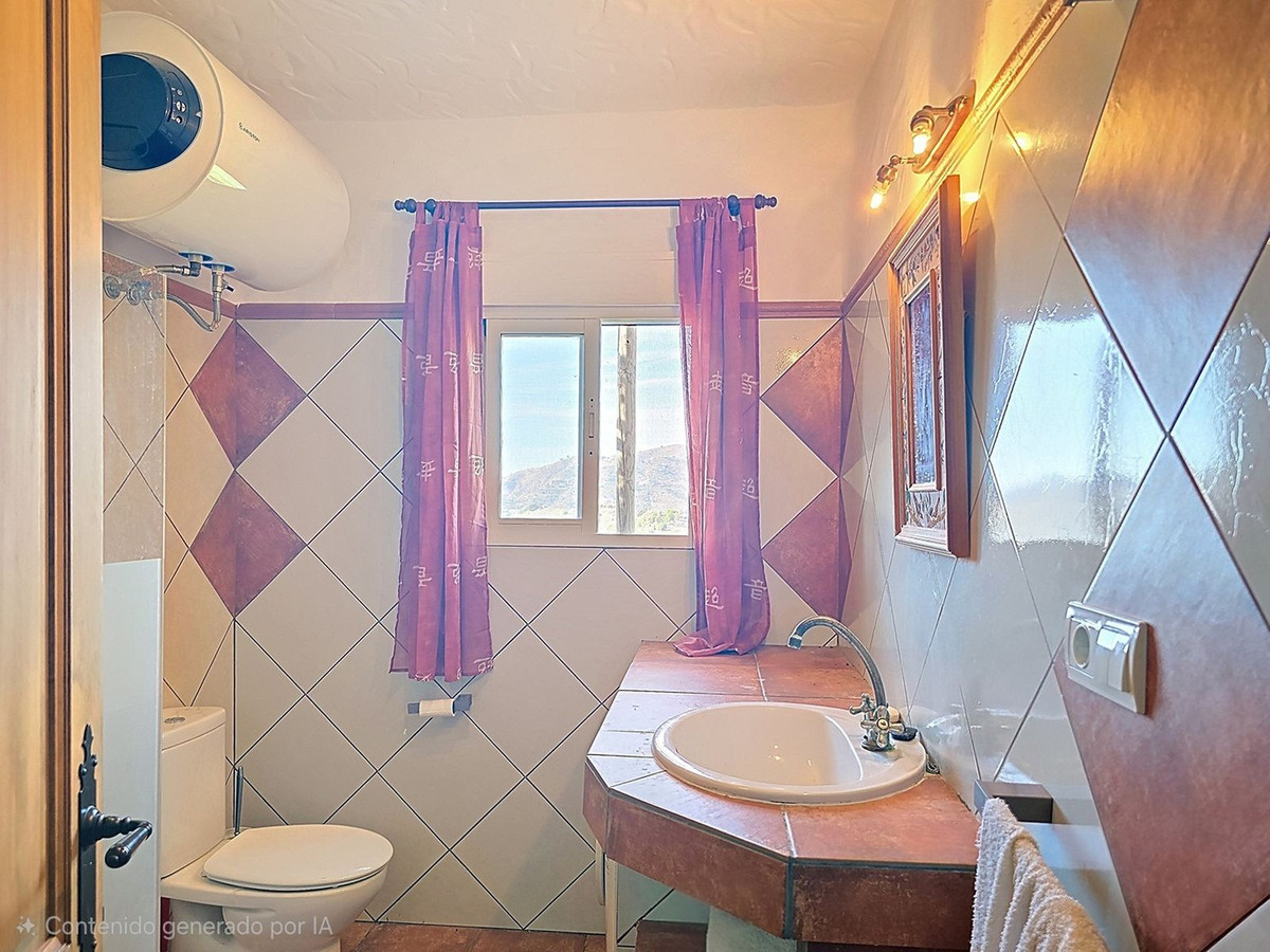 Te koop Finca - Cortijo Costa Del Sol Frigiliana € 350.000,-