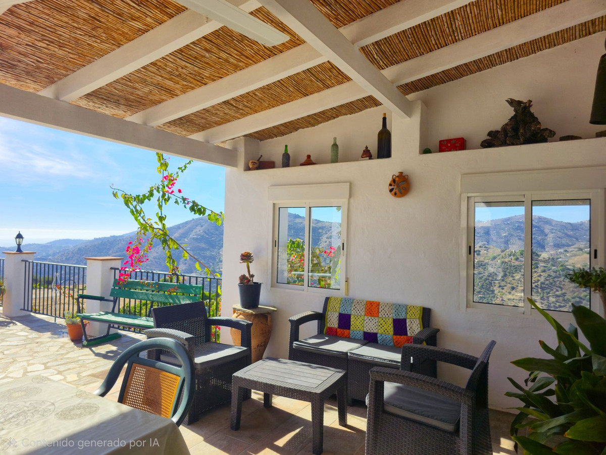 Te koop Finca - Cortijo Costa Del Sol Frigiliana € 350.000,-