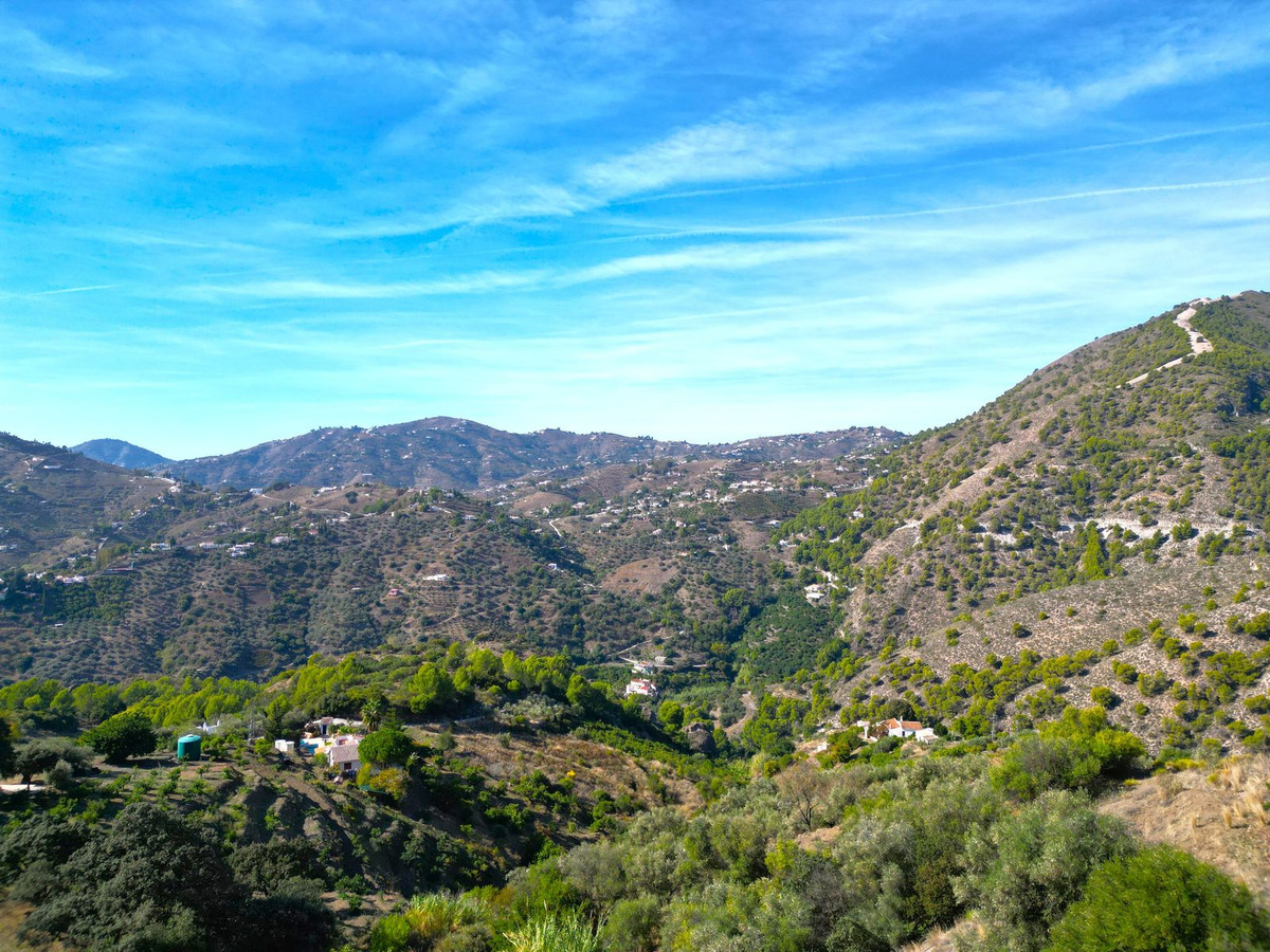 Te koop Finca - Cortijo Costa Del Sol Frigiliana € 350.000,-