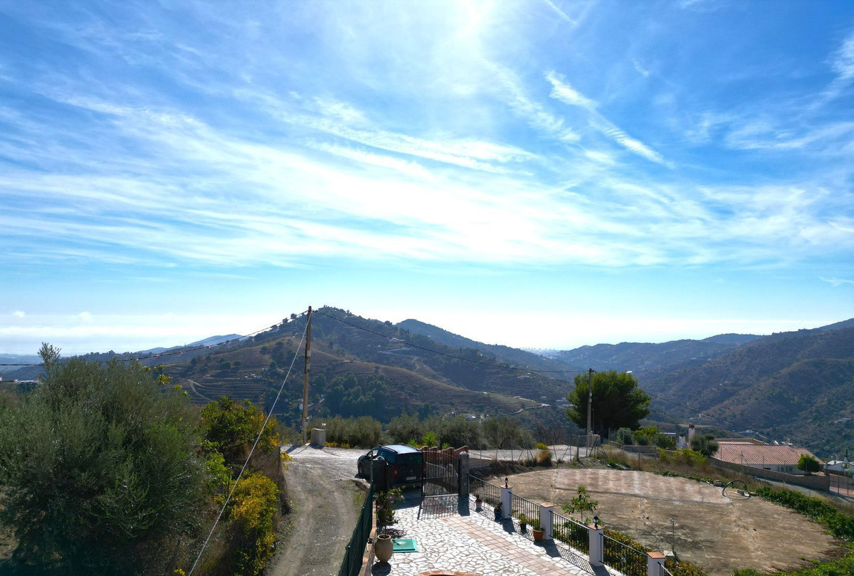 Te koop Finca - Cortijo Costa Del Sol Frigiliana € 350.000,-