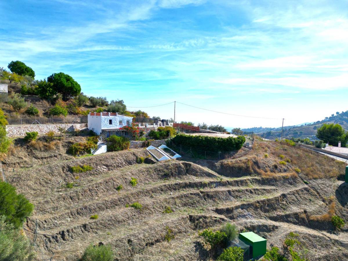 Te koop Finca - Cortijo Costa Del Sol Frigiliana € 350.000,-