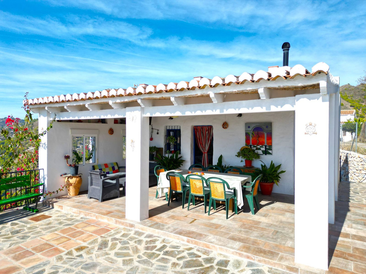 Te koop Finca - Cortijo Costa Del Sol Frigiliana € 350.000,-