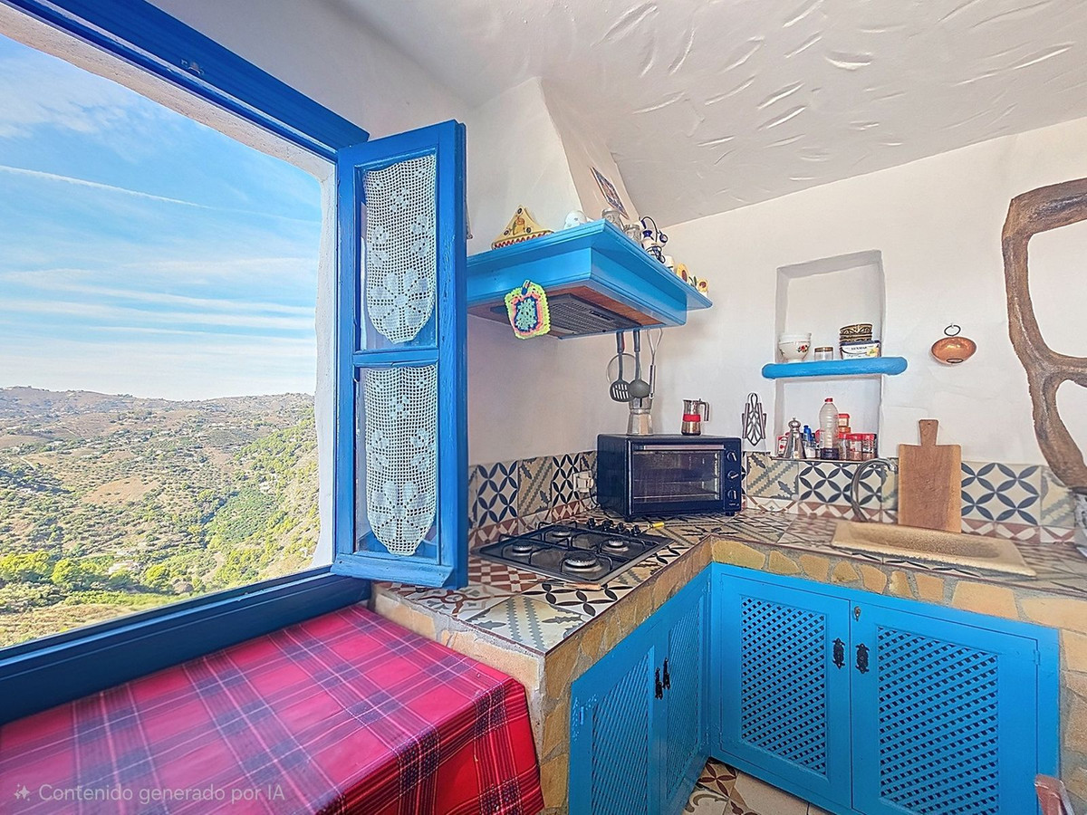 Te koop Finca - Cortijo Costa Del Sol Frigiliana € 350.000,-