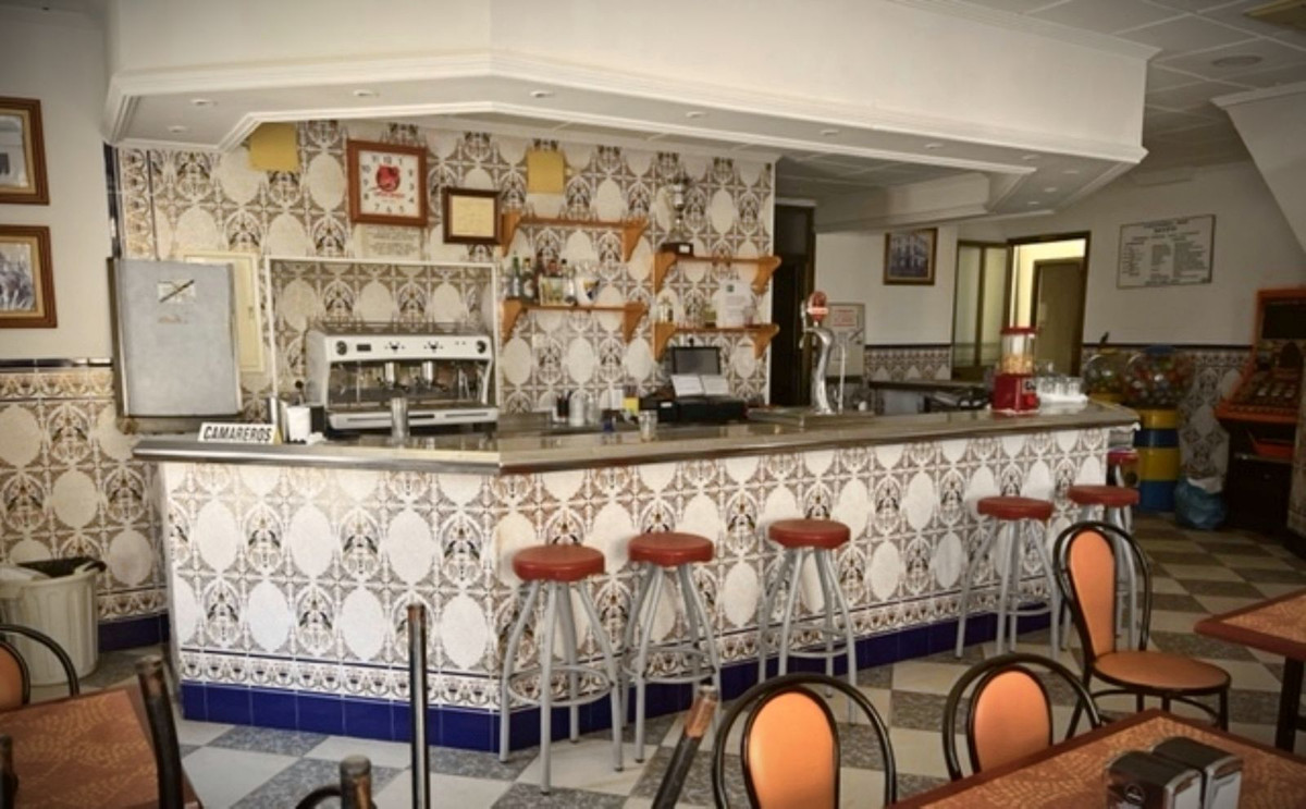 Te koop Café Costa Del Sol Fuente De Piedra € 210.000,-
