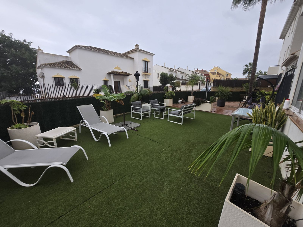 Te koop Gelijkvloers appartement Costa Del Sol La Duquesa € 359.950,-