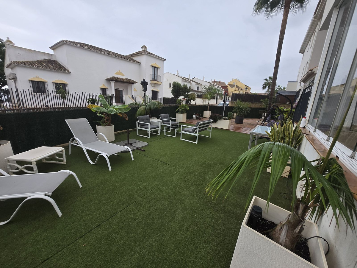 Te koop Gelijkvloers appartement Costa Del Sol La Duquesa € 359.950,-