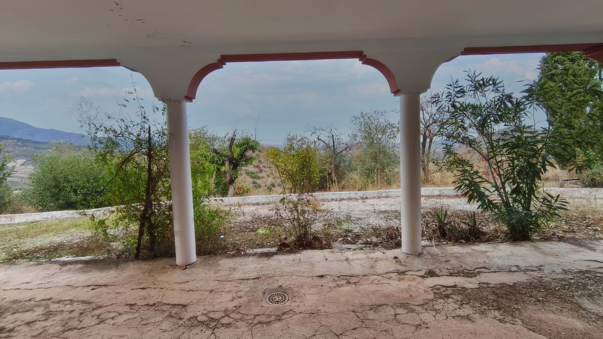 Te koop Finca - Cortijo Costa Del Sol Guaro € 330.000,-