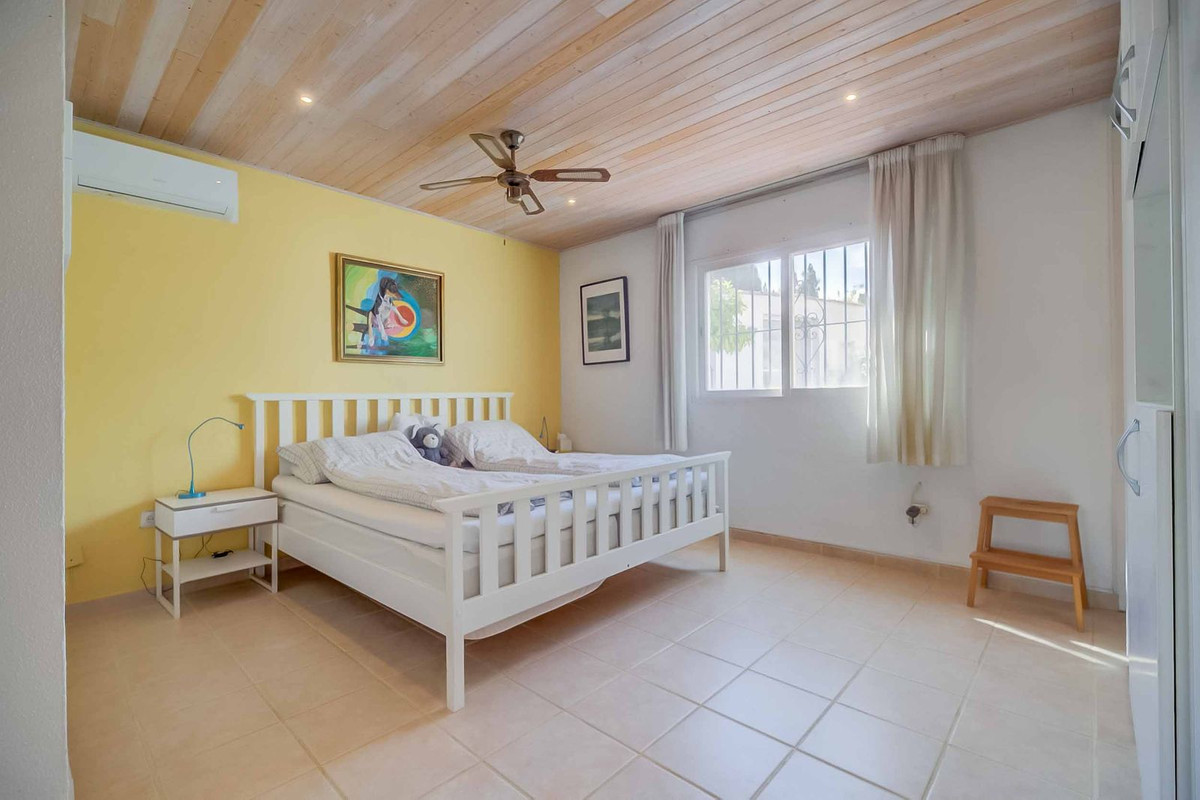 Te koop Vrijstaande Villa Costa Del Sol Sierrezuela € 899.000,-