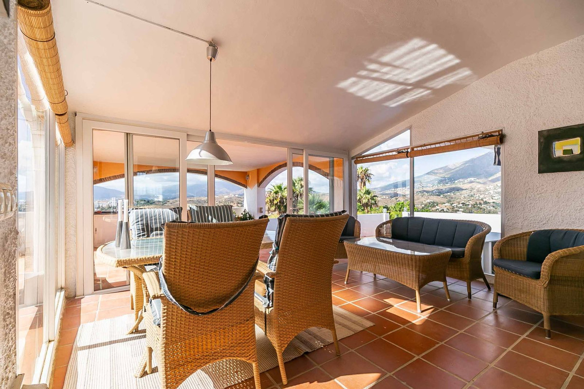 Te koop Vrijstaande Villa Costa Del Sol Sierrezuela € 899.000,-