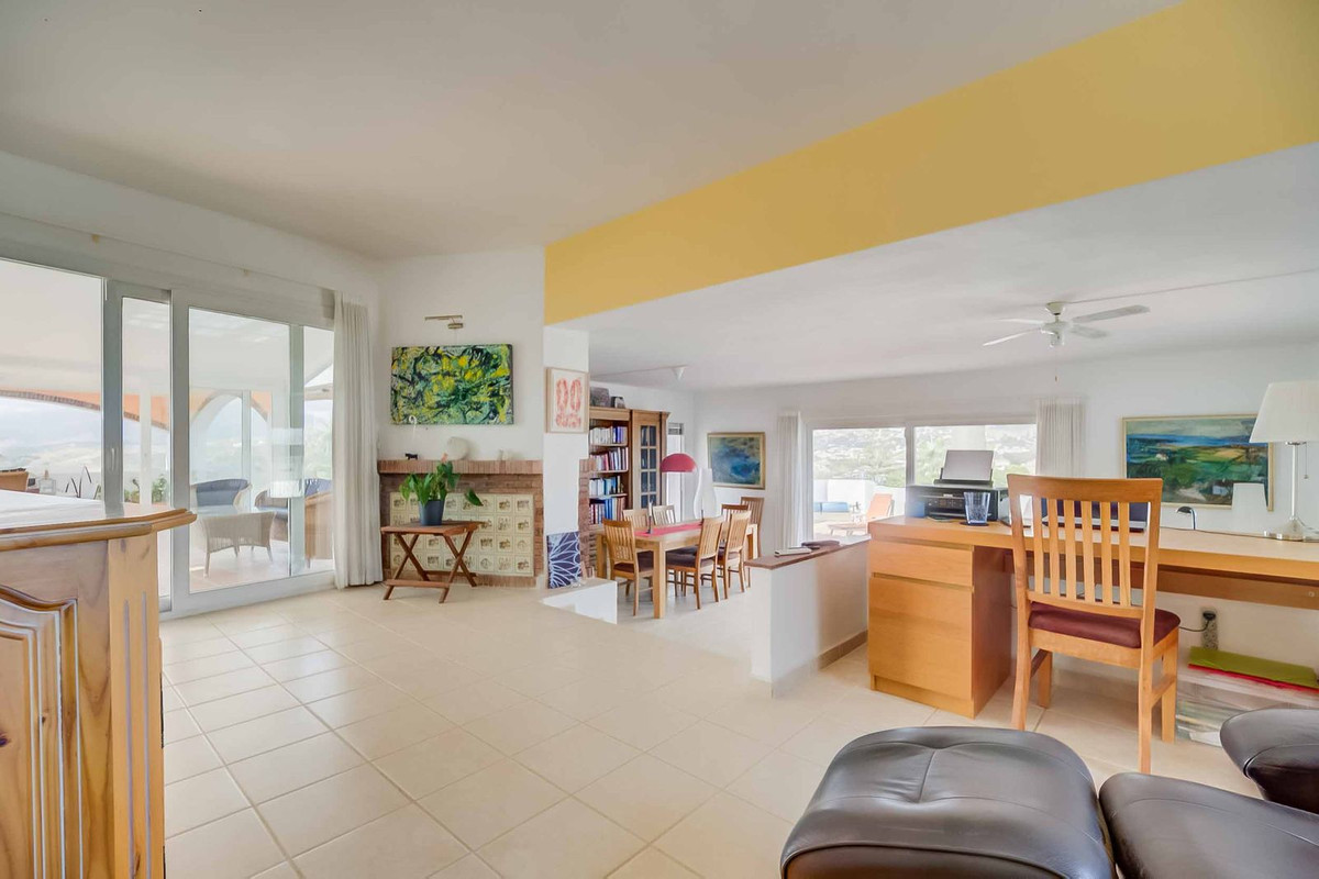 Te koop Vrijstaande Villa Costa Del Sol Sierrezuela € 899.000,-