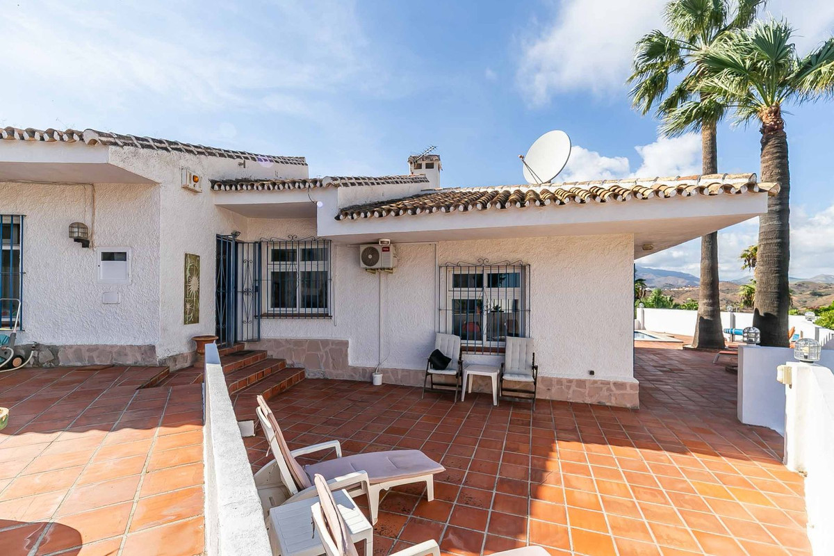 Te koop Vrijstaande Villa Costa Del Sol Sierrezuela € 899.000,-