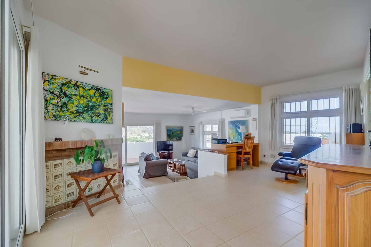 Te koop Vrijstaande Villa Costa Del Sol Sierrezuela € 899.000,-