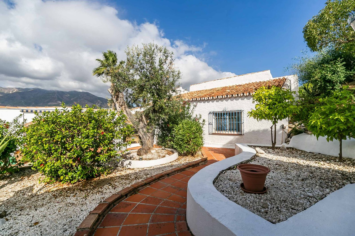 Te koop Vrijstaande Villa Costa Del Sol Sierrezuela € 899.000,-