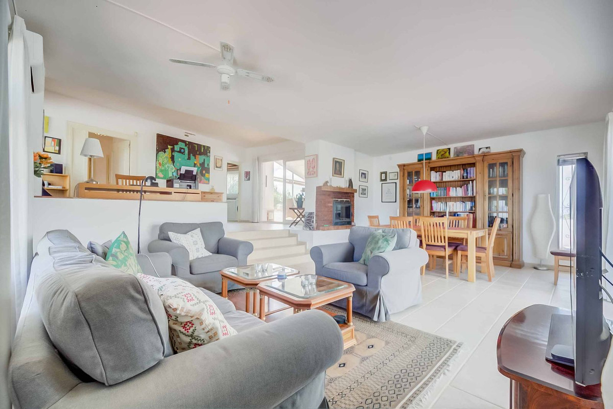 Te koop Vrijstaande Villa Costa Del Sol Sierrezuela € 899.000,-