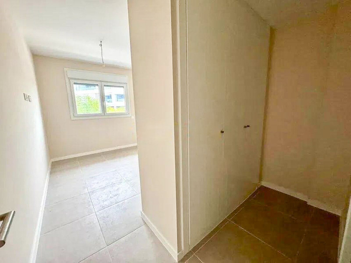 Te koop Middle Floor Apartment Costa Del Sol Bel Air € 499.000,-