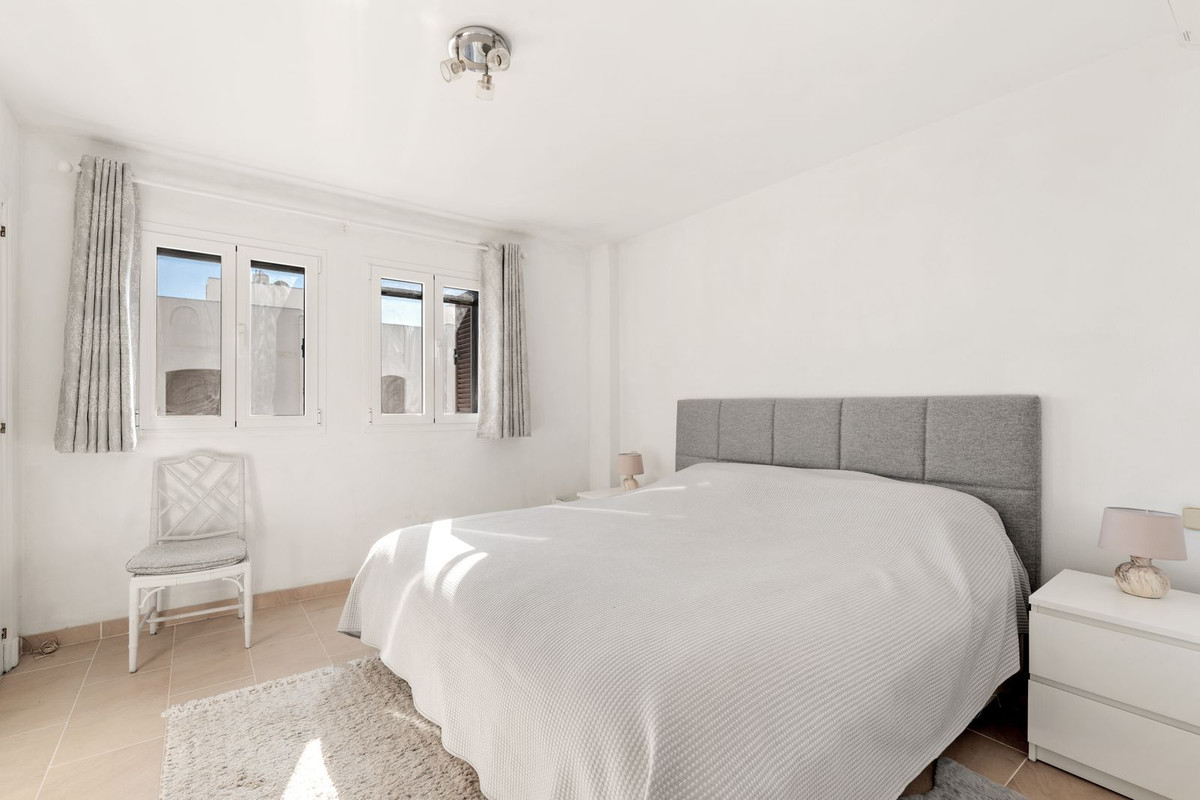 Te koop Herenhuis Costa Del Sol Estepona € 450.000,-